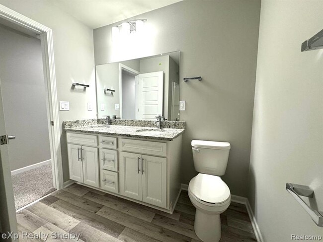 Building Photo - 49477 Hummel Dr