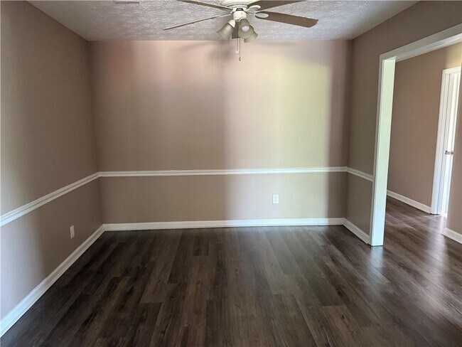 Building Photo - 145 Chandler Fields Dr
