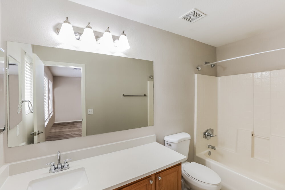 Building Photo - 16083 W Monroe St