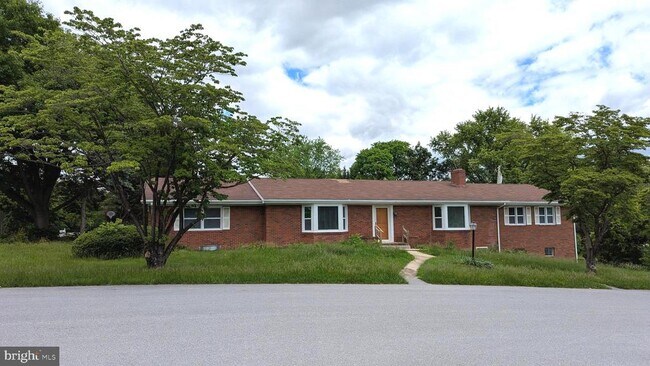 Building Photo - 19714 Scott Hill Dr