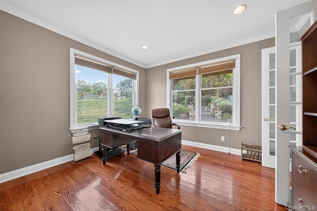 Building Photo - 11 Dorian Way