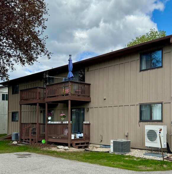 Deck - 505 Kerry Dr