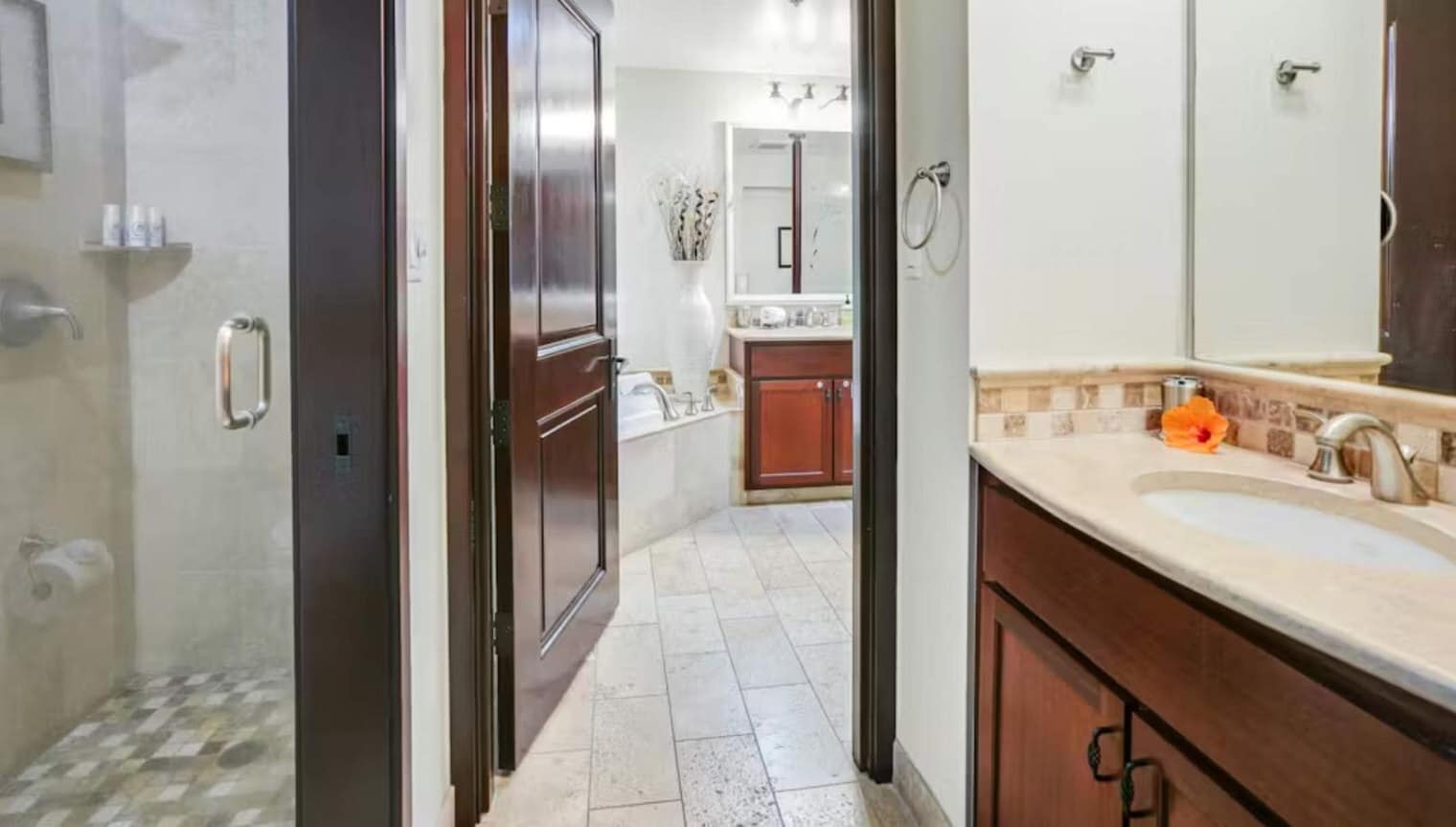 Building Photo - 4-820 Kuhio Highway-SI ID1509617P