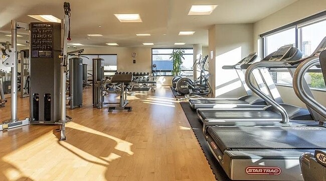 Building Photo - 88 E San Fernando St