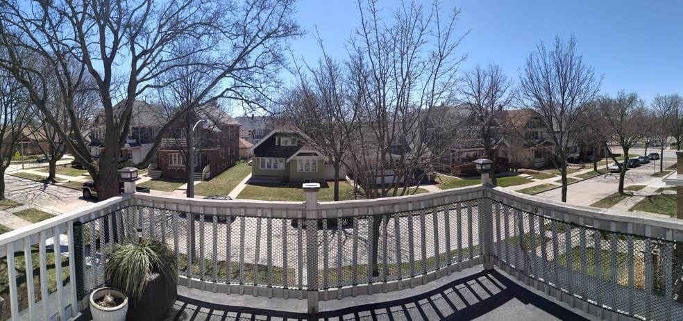 Front Balcony - 5414 W Galena St