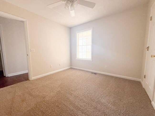 Building Photo - 430 W Stevens St