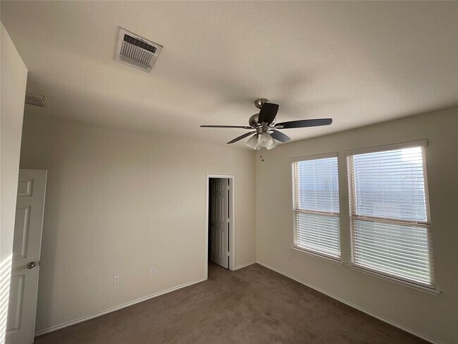 Building Photo - 136 Bonnet Blvd