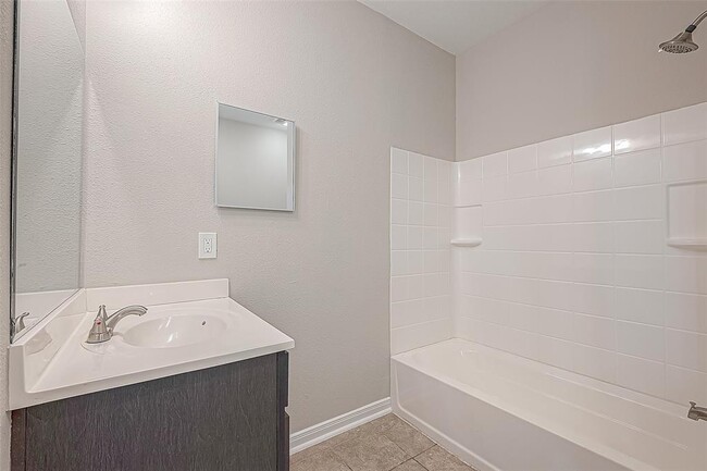 Building Photo - 4813 Palisade Dr