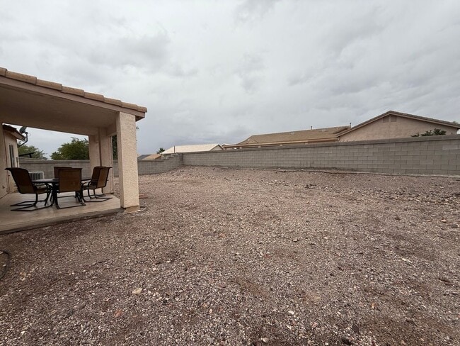 Building Photo - Beautifully Landscaped Home in Desert Foothills