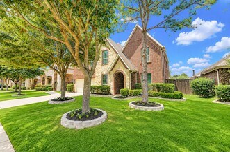 Building Photo - 27310 Onslow Run Dr