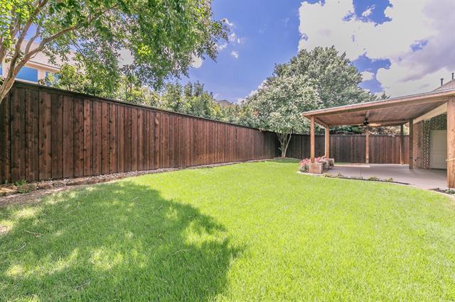 Building Photo - 2732 Waverley Dr