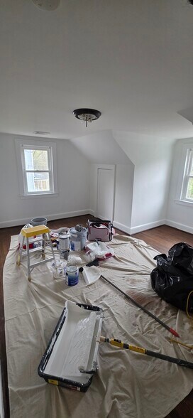 Building Photo - 75 Padanaram Rd