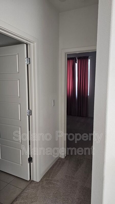 Building Photo - 1317 Essence Ln