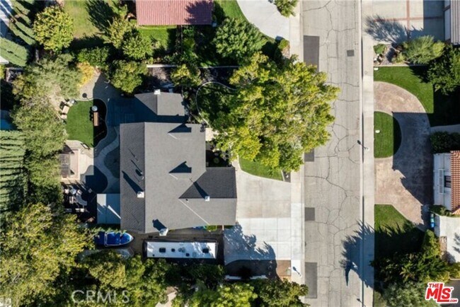 Building Photo - 2729 Parton Cir