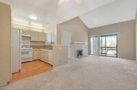 Building Photo - Cozy Penthouse Condo in Gated Community with Pools & In-Unit Laundry
