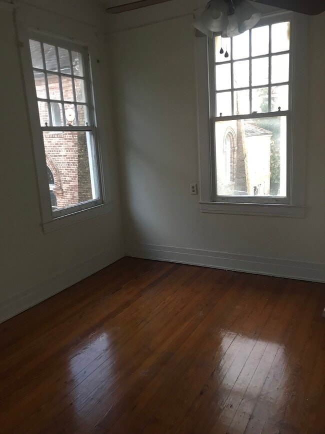 Building Photo - 4620 Saint Charles Ave
