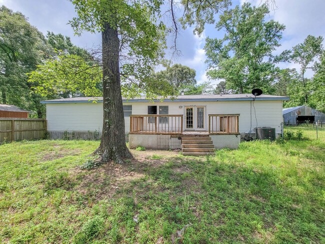 Building Photo - 20284 Forest Woods Ln