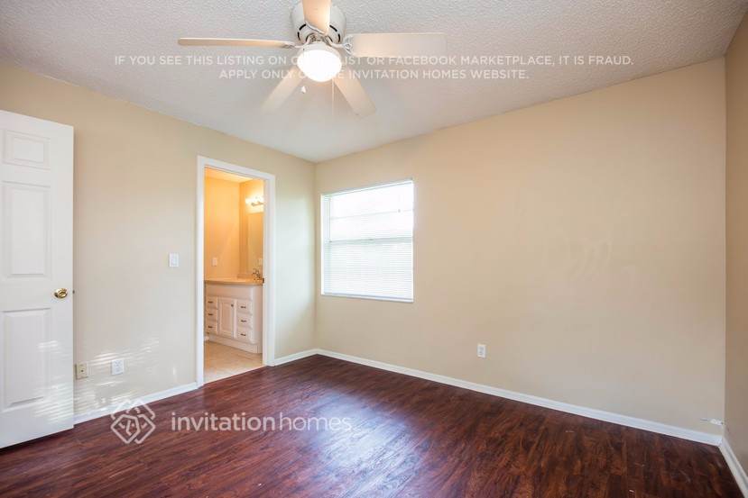 Building Photo - 9064 Hamlin Rd W