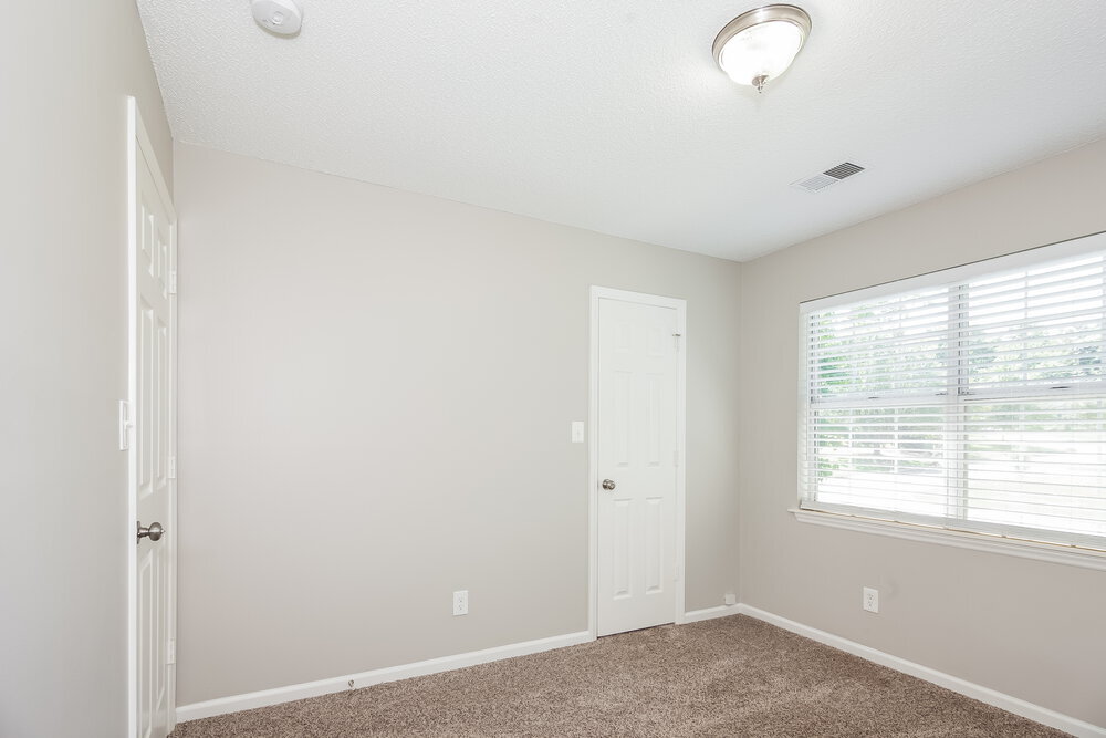 Building Photo - 10327 Conistan Pl