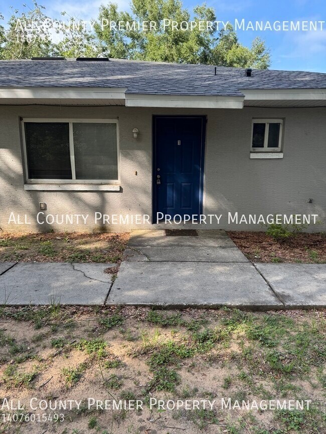 Primary Photo - 2911 SE 52nd Ave
