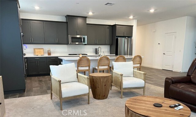 Building Photo - 16746 Mistletoe Ln