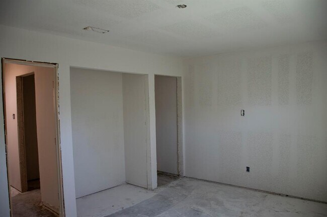 Building Photo - 10356 Chelmsford Dr
