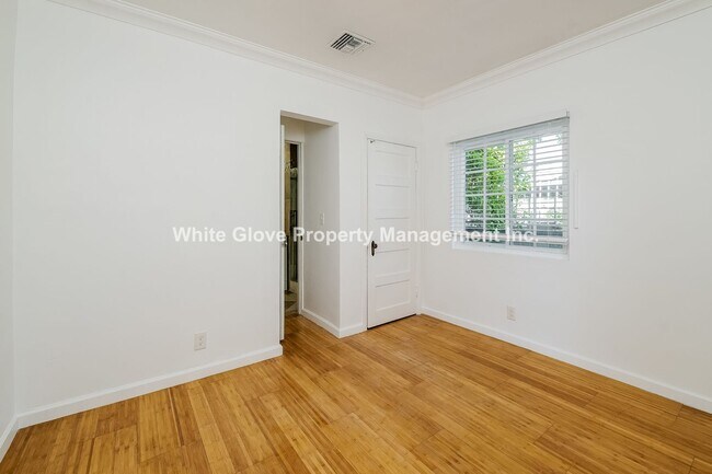Building Photo - Remodeled 1924 3 Bedroom LA Home
