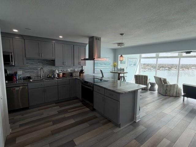 Building Photo - 7200 Sunshine Skyway Ln S