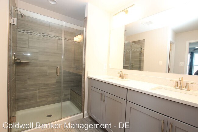 Building Photo - 3 br, 2.5 bath House - 36031 Auburn Way Pl...