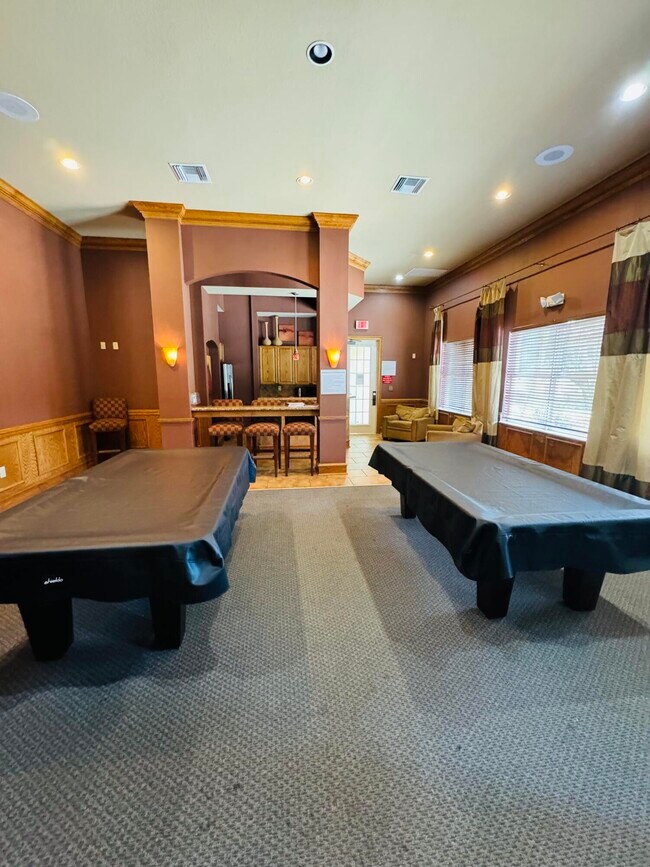 Building Photo - 6521 Emerald Dunes Dr