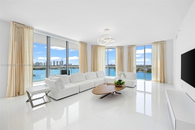 Building Photo - 17111 Biscayne Blvd