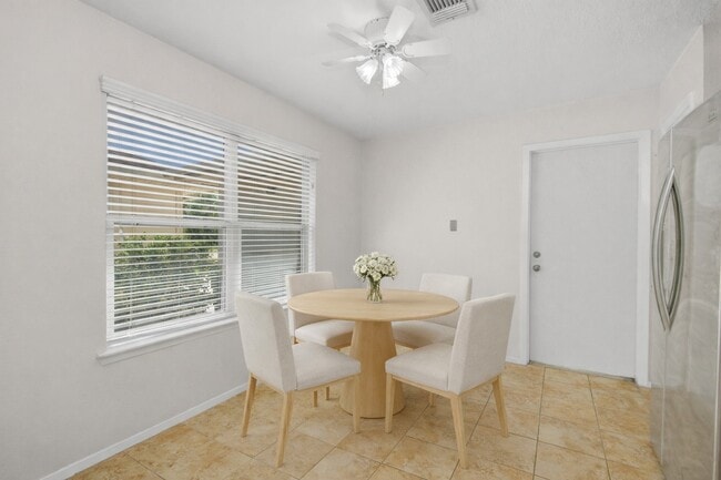 Building Photo - 16739 Selder Dr