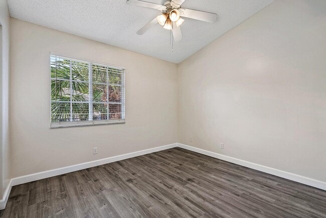 Building Photo - 5052 Palmbrooke Cir