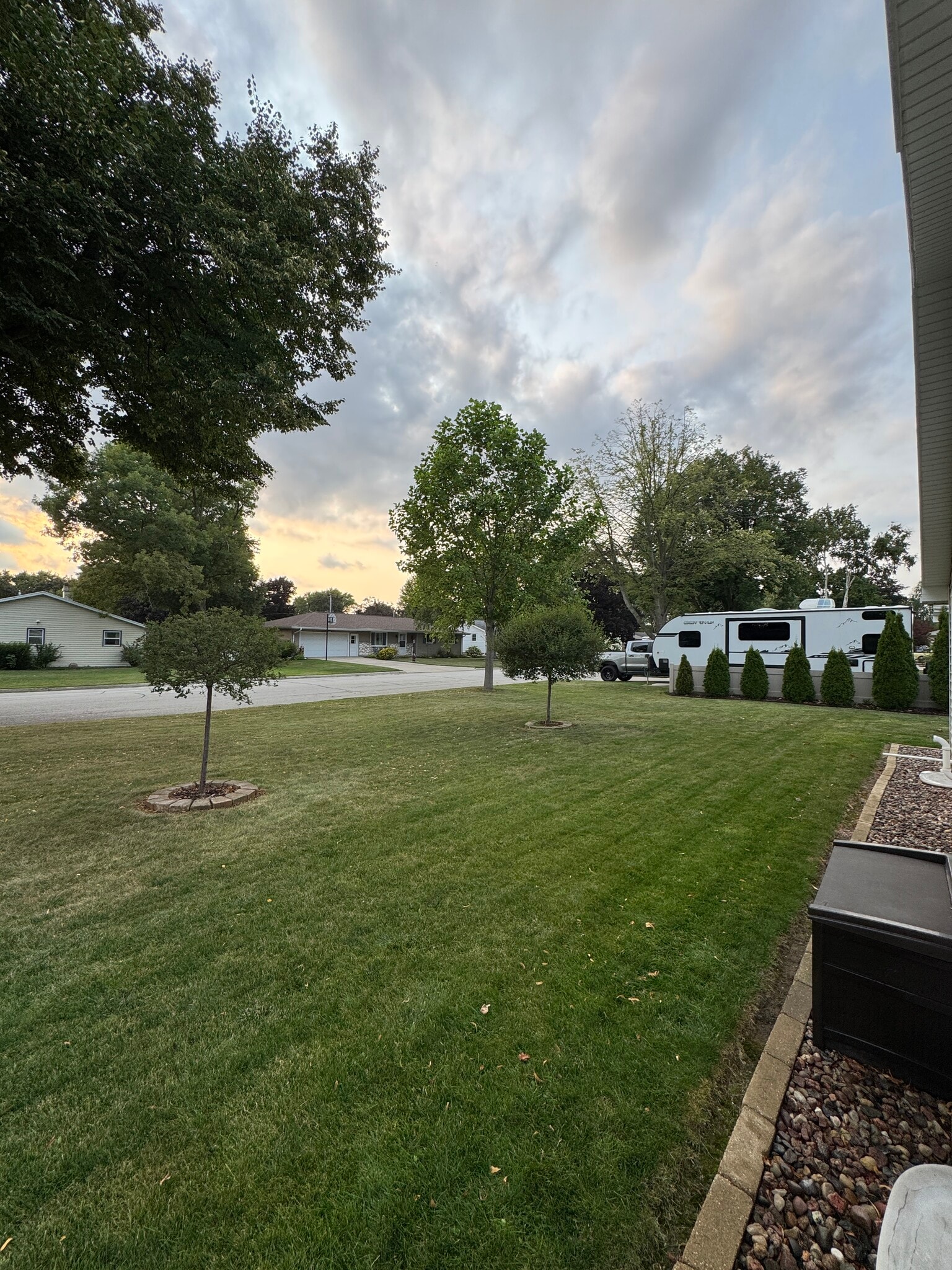 Building Photo - 2955 Jauquet Dr