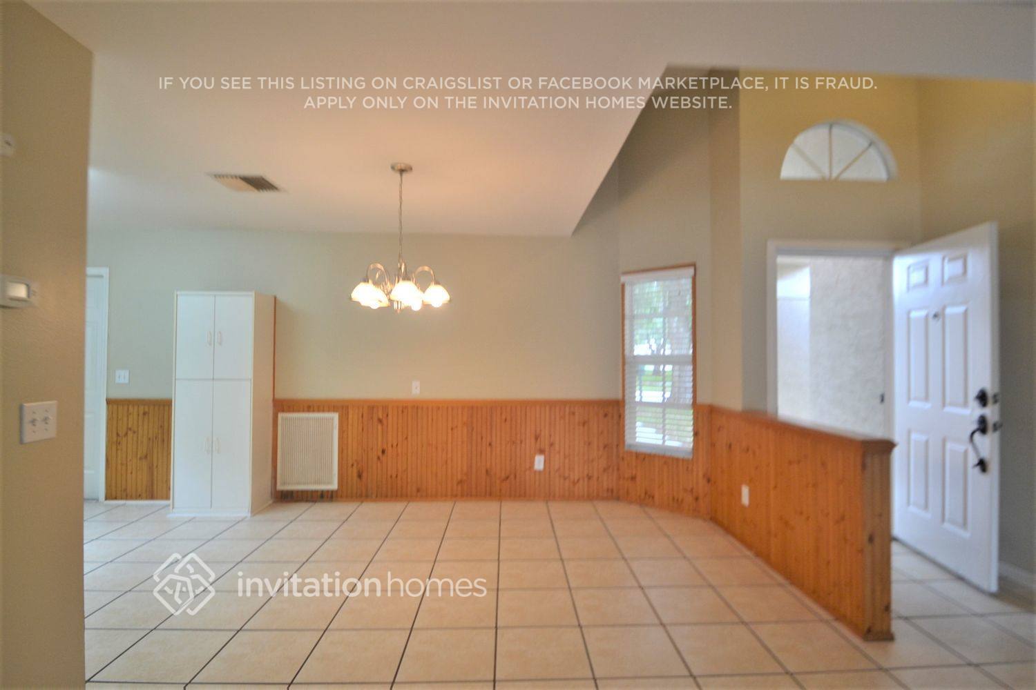 Building Photo - 1928 Kettler Dr