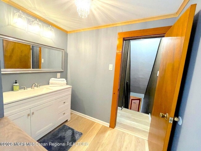 Building Photo - 137 Oakland St