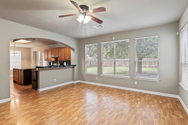 Building Photo - 2020 Petrified Forest Dr