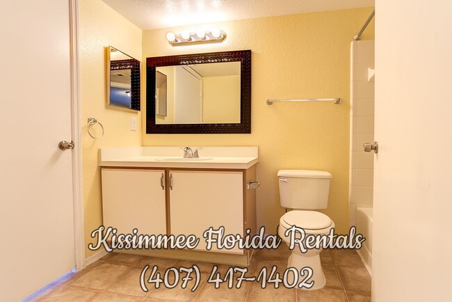 Building Photo - Beautiful 2nd floor Condo with 2 bedrooms ...