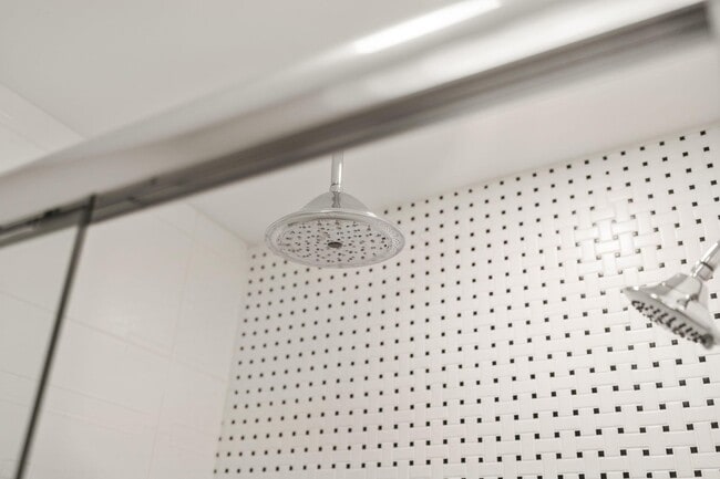 Building Photo - 503 S 3rd St