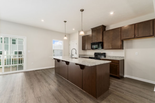 Building Photo - 7675 Felder Dr