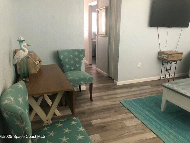 Building Photo - 380 N Brevard Ave