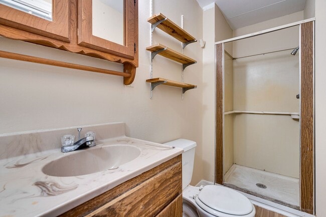 Building Photo - Urban Farmhouse - 2BD/2BA - Work Shop - Hu...