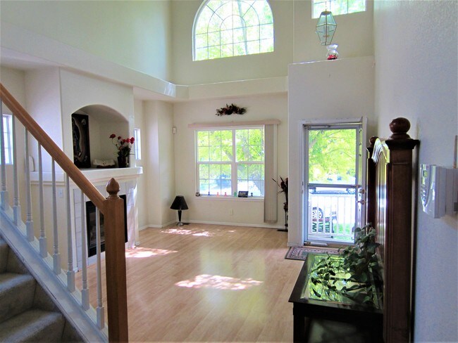 Building Photo - 10761 Cook Ct