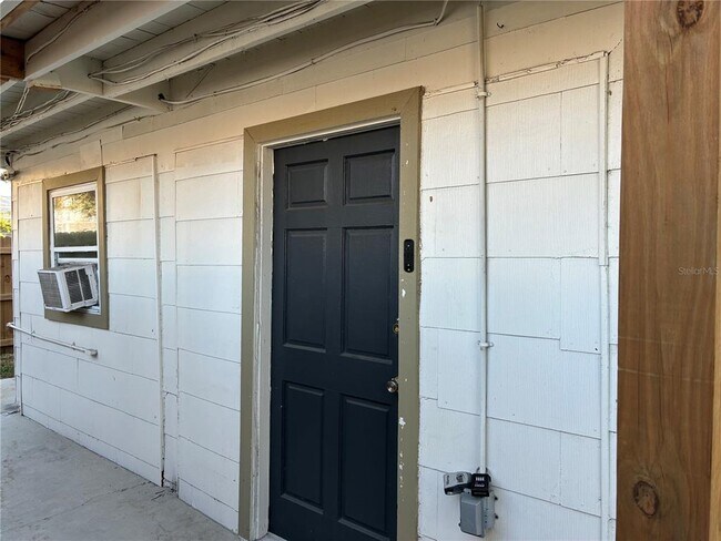 Building Photo - 3625 2nd Ave S