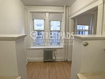 Building Photo - 1 bedroom in Boston MA 02215