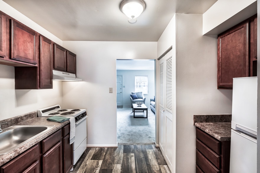 Misty Pines Apartments 305 Arlington St Ashland VA 23005 Apartment