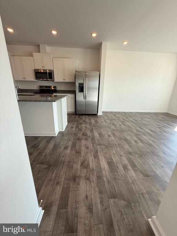 Building Photo - 36106 Wilderness Shores Way