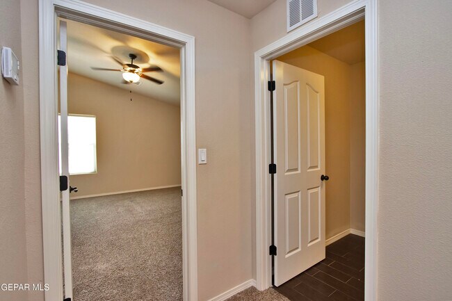 Building Photo - 6716 Red Canyon Sage Ln