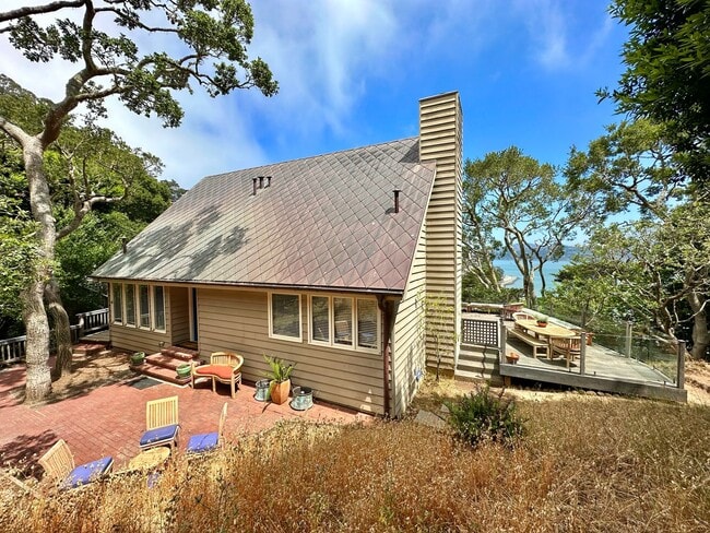 Building Photo - Stunning Sausalito Retreat with Bay Views & Private Meadow