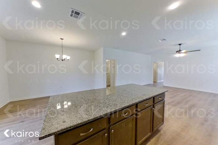 Building Photo - 206 Teddy Ln